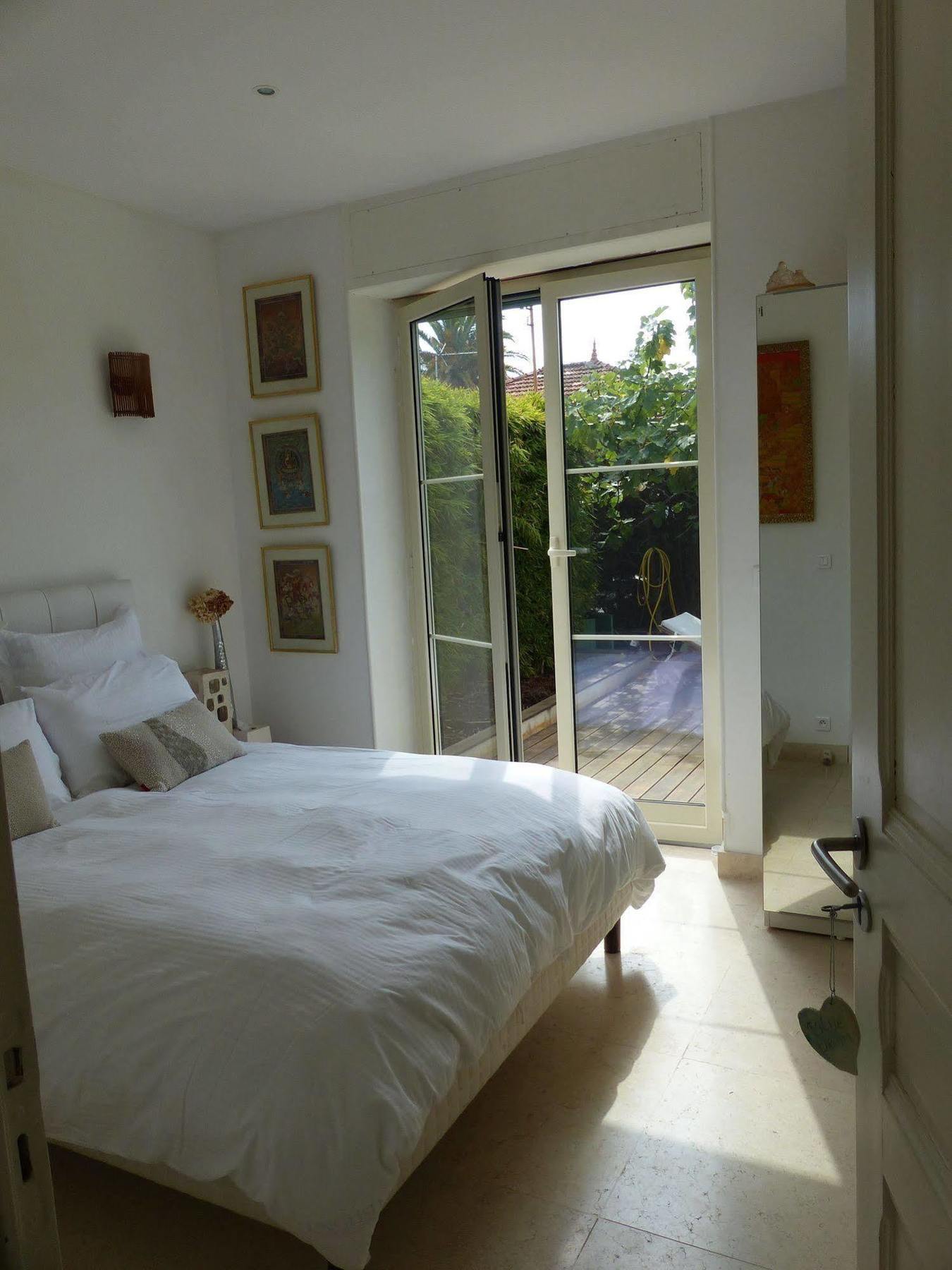Blue Dream Cannes Guest House Exterior photo